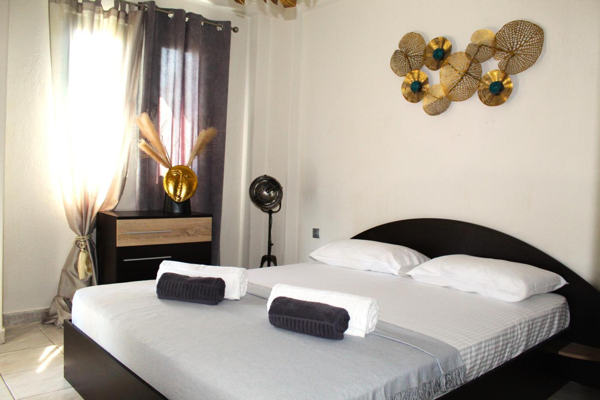 Azure Bliss Suites Nikíti Eksteriør bilde